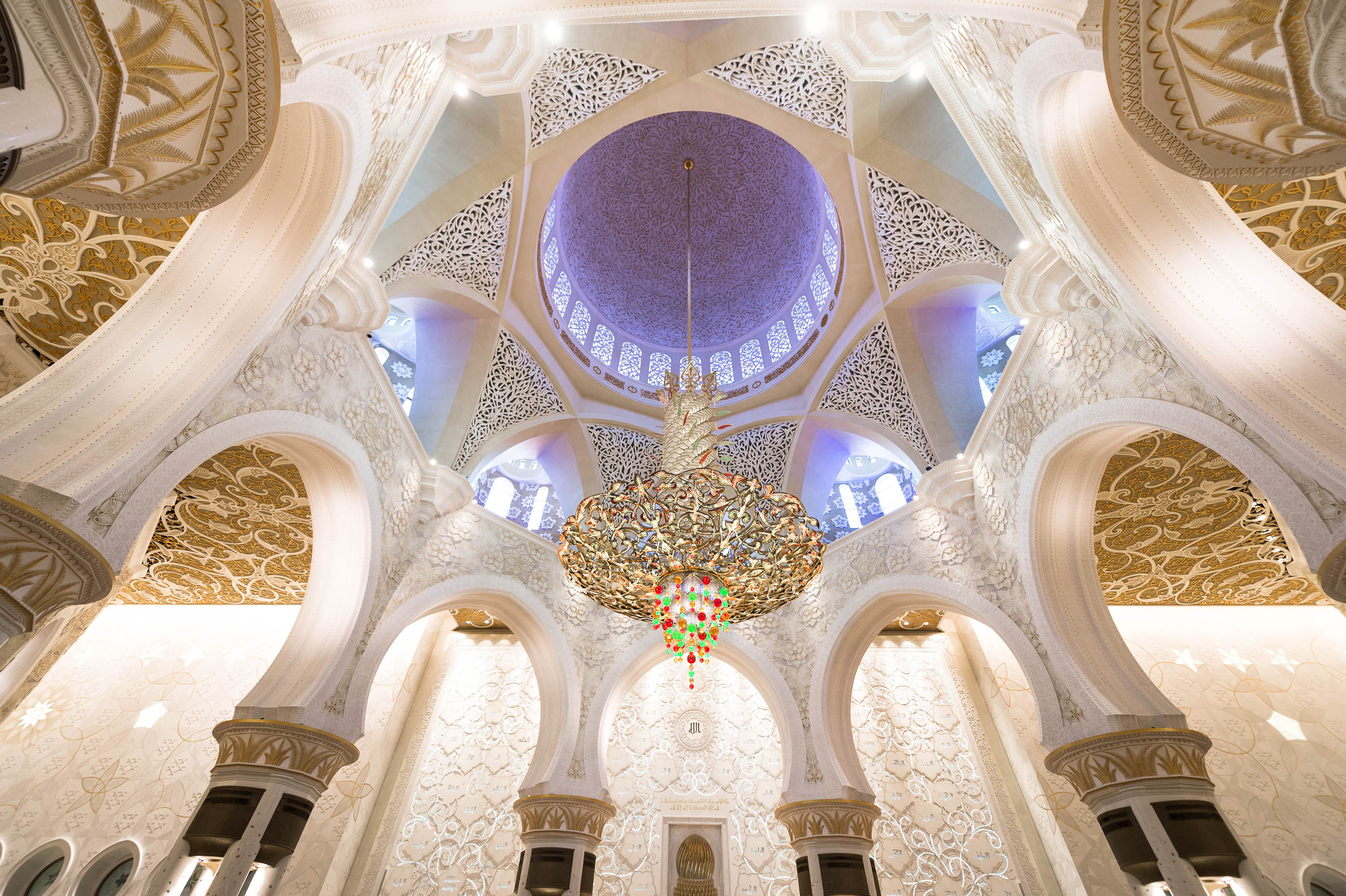 Мечеть шейха Зайда в Абу-Даби, ОАЭ